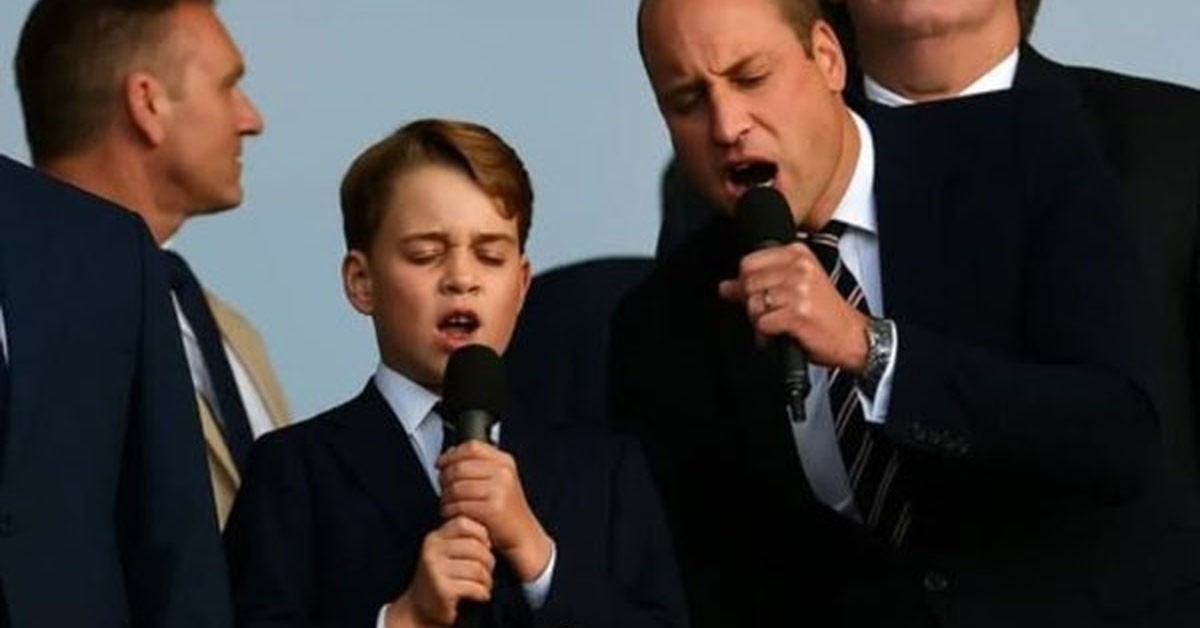 “They Told Me to Sing for Everyone… But Tonight, Papa, This One’s Just for You”