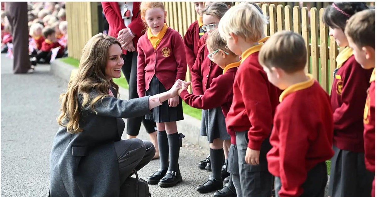 A Heartfelt Encounter: A Heartfelt Encounter: The Princess of Wales Connects with ChildrenPrincess of Wales Connects with Children