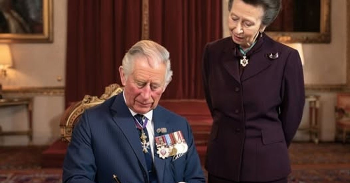 Queen Camilla’s Name Removed from Royal Decree: A Shocking Shift in the Monarchy